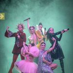 SIX – fotografie z představení, snímek 1